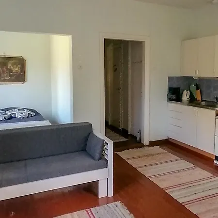 Vanhan Koulun Majatalo-old School Hostel