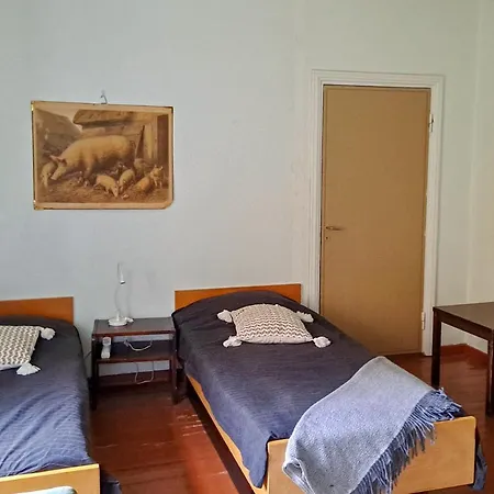 旅馆 Vanhan Koulun Majatalo-old School Kolinkylä