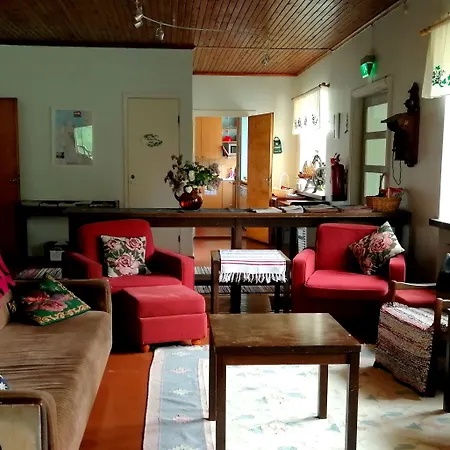Vanhan Koulun Majatalo-old School Hostel Kolinkylä