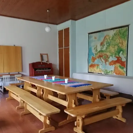 Hostel Vanhan Koulun Majatalo-old School *