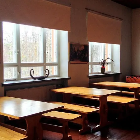 旅馆 Vanhan Koulun Majatalo-old School Kolinkylä