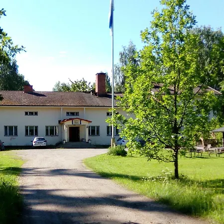 Hostel Vanhan Koulun Majatalo-old School Kolinkylä