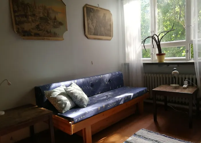 Vanhan Koulun Majatalo-old School Hostel *