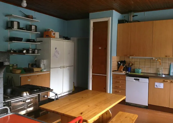 Hostel Vanhan Koulun Majatalo-old School *