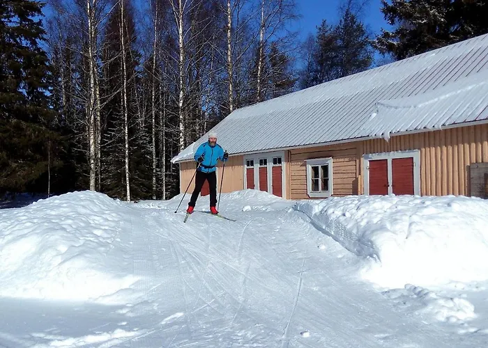 Vanhan Koulun Majatalo-old School Hostel